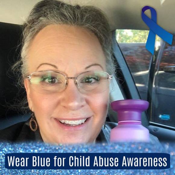 Meet your Posher, Julie - Picture 1 of 1